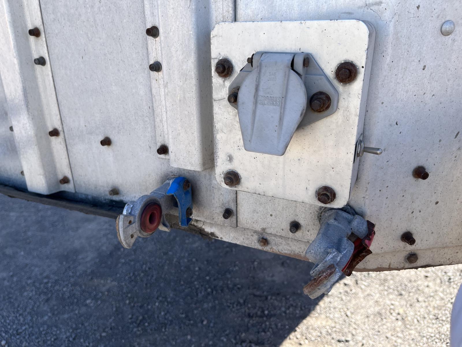 ./imagenes/INVOICE/2019/18273/REMOLQUE GANADERO MERRITT (7).JPG